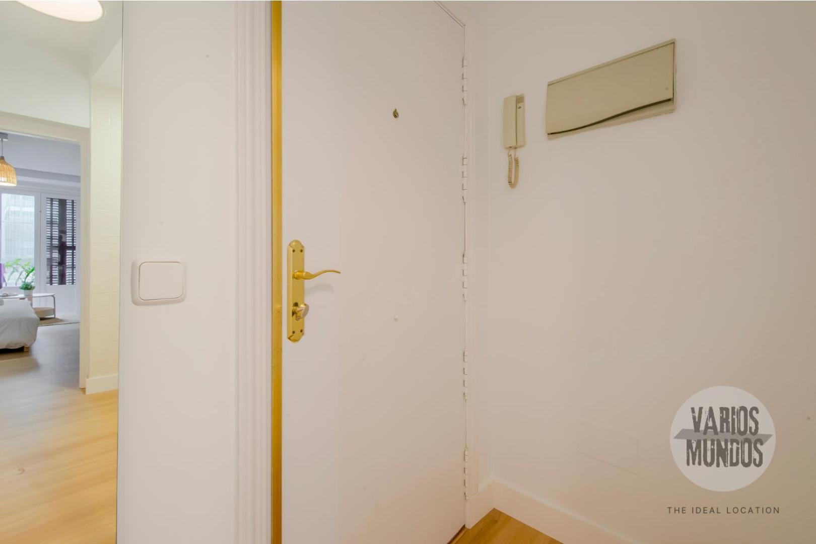 Tu Balcon En Madrid Para 3, Carretas 25 Exterior photo